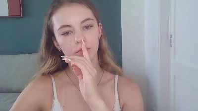 AriaYoung from United States