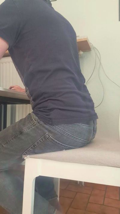 Assboy54 from Belgium