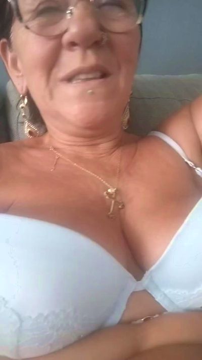 Babylove54 from France