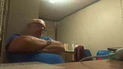 Cazzo_duro79 from Italy