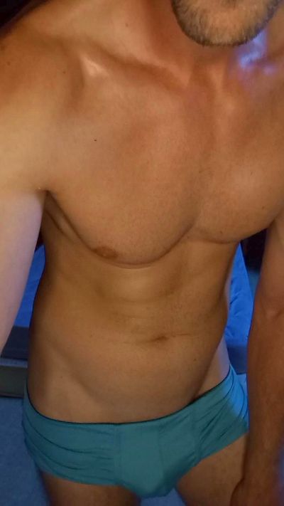 Dylan_12 from France