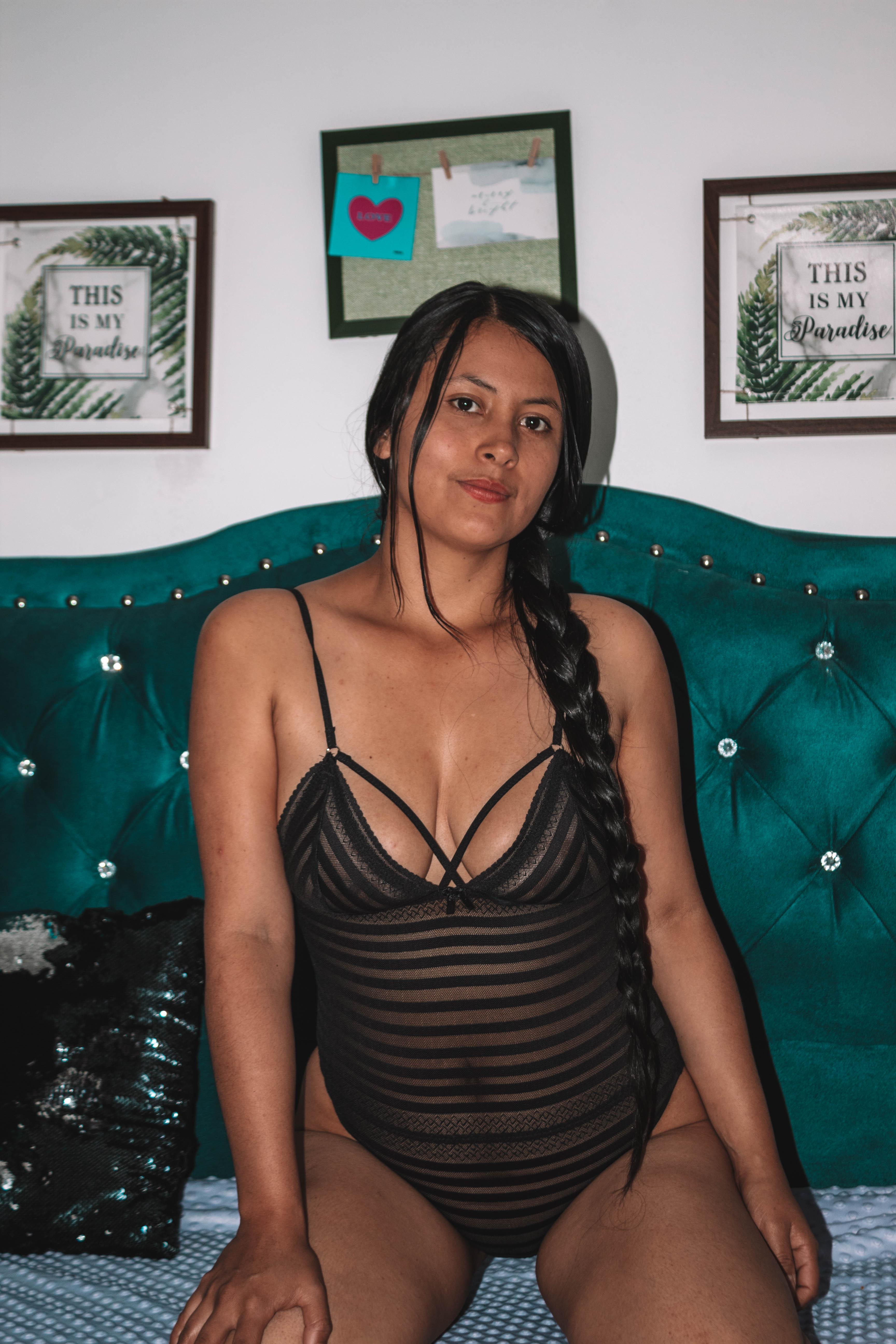 Emily_F_W from Colombia