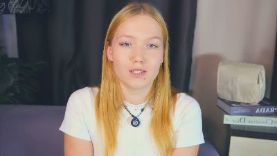 JennieMediano from France