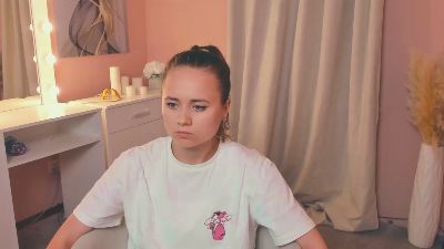 KelleeWitschi from Poland