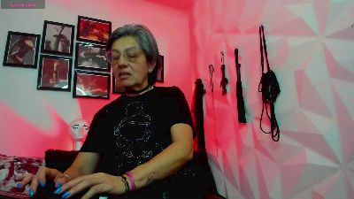 MistressNyx_cg from United States