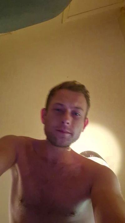 Naughtyvirgin22 from United Kingdom