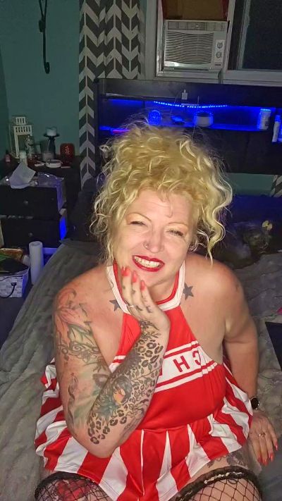 SweetScarlette1 from Canada