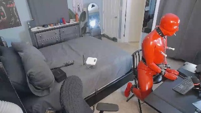 Tightlyrubberd from United States