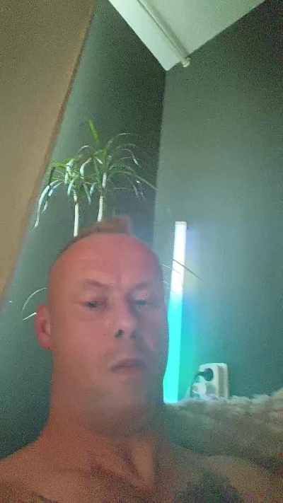 Tijnguy81 from Netherlands
