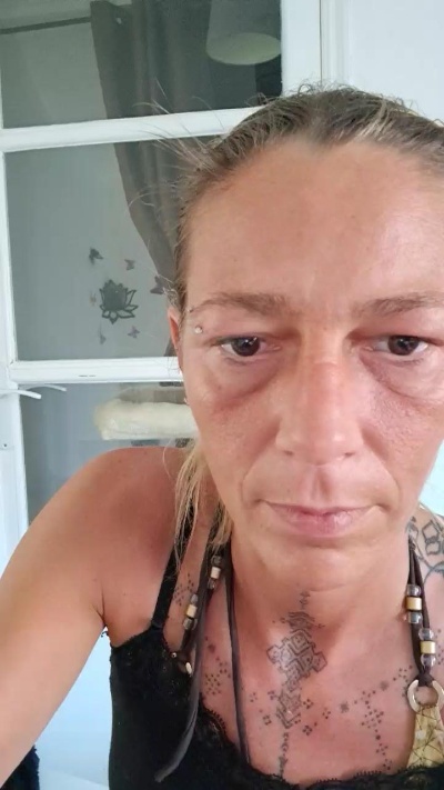 elle26_hot from France