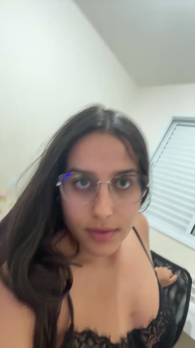 gabrielly18 from Brazil