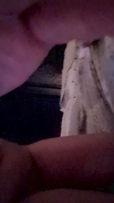 hleannhot2 from United States