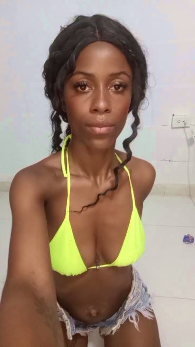 lesly_model from Colombia