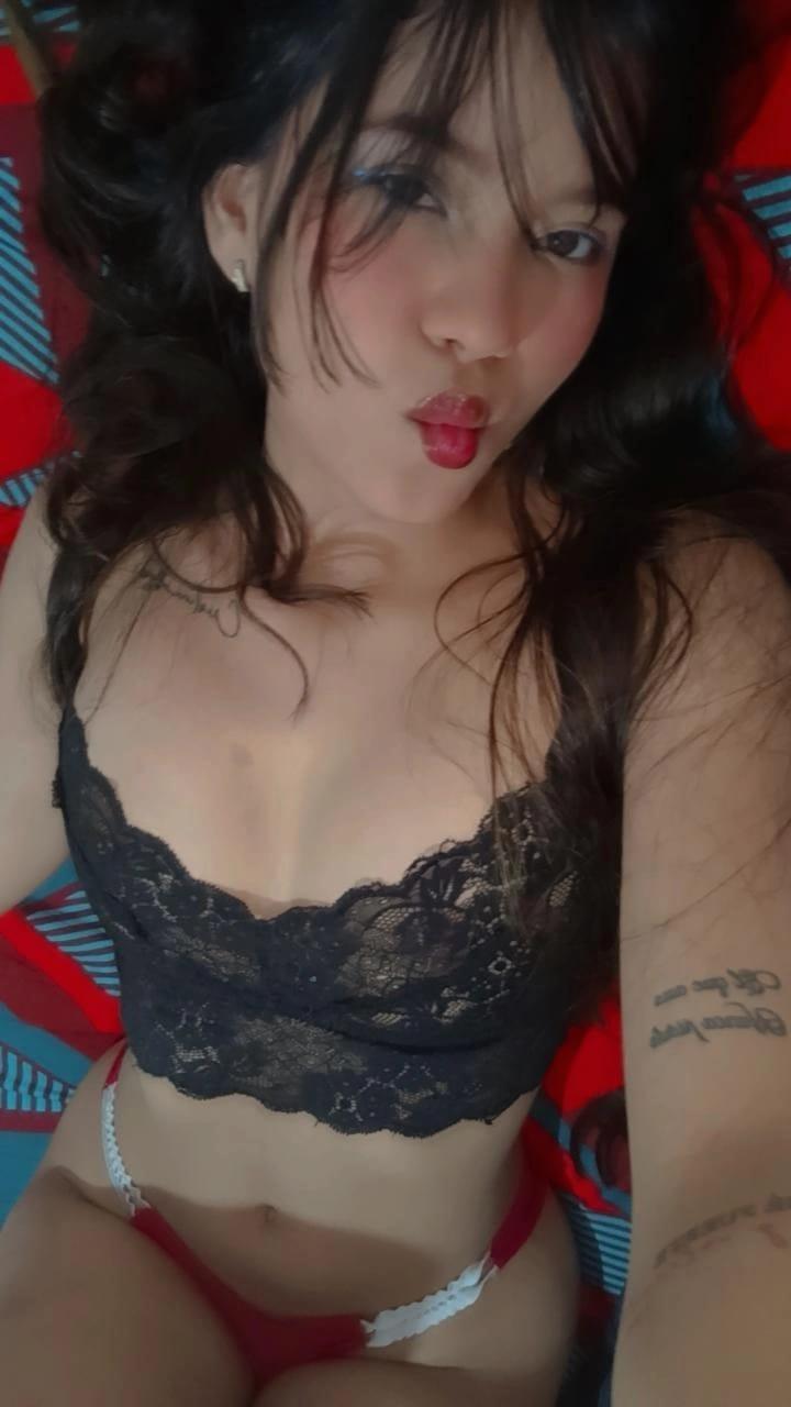 luna_42 from Colombia