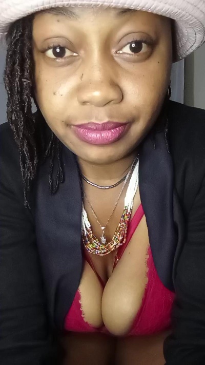missbunny5 from Kenya