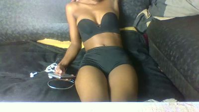 selina53 from Madagascar