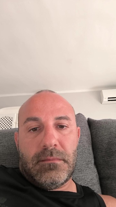snefru042 from Spain
