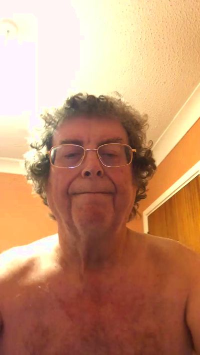 wazgnr0 from United Kingdom