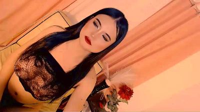xqueenofqueenx from Philippines